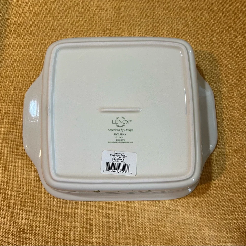 Lenox Holiday Square Baking Dish 10 inch Holly Christmas red green white